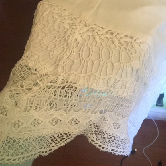 White dress - Picture 3 of 7